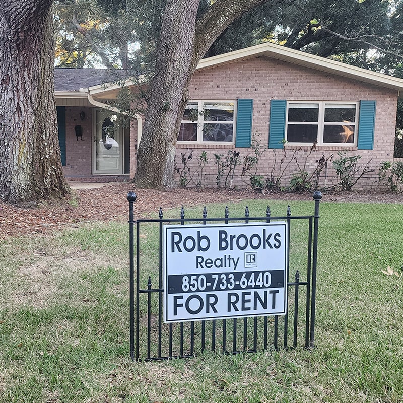 rental sign outside of rambler style home in fwb